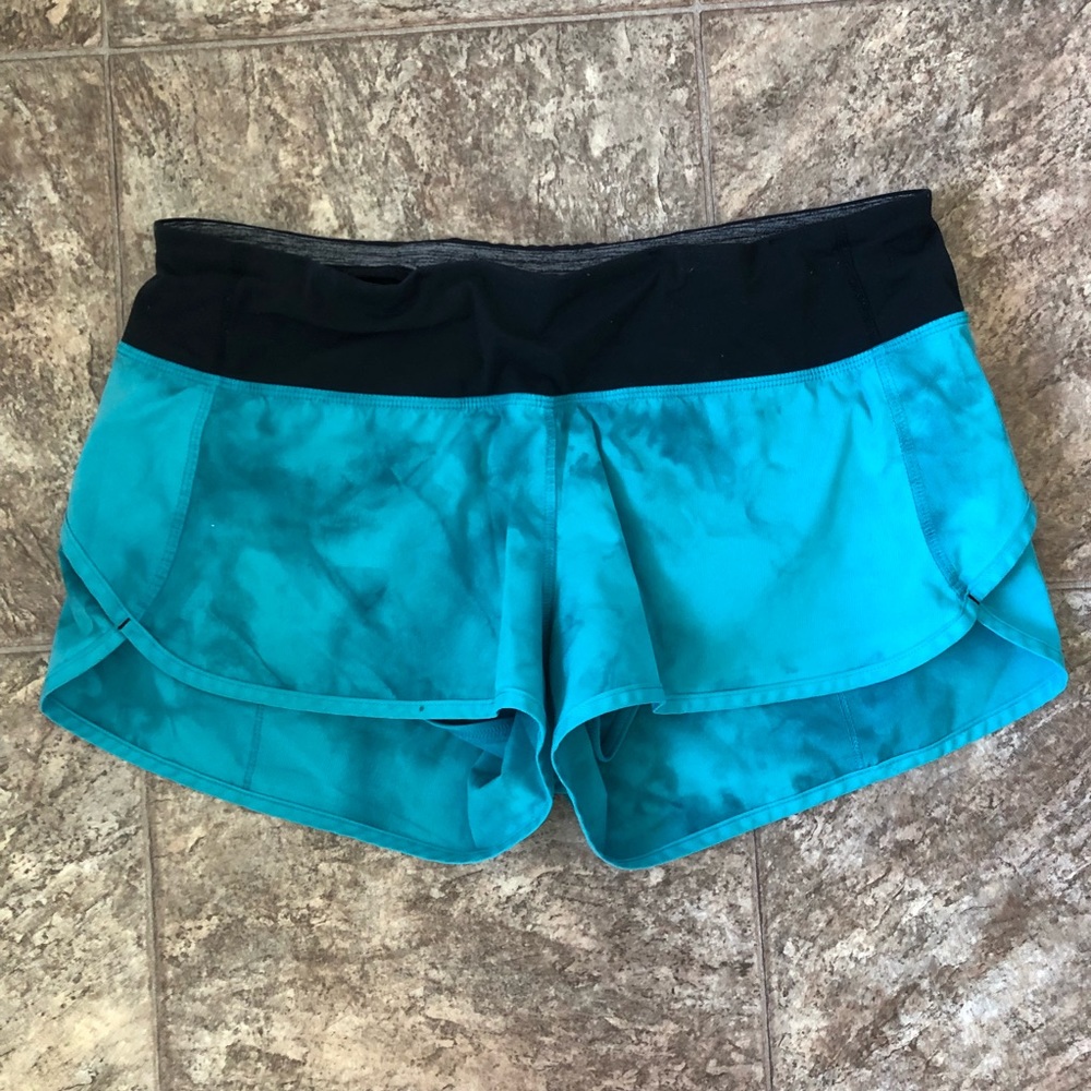 Lululemon speed shorts size 8 tie dye black & teal